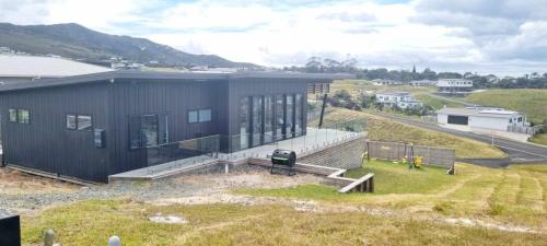 3 bed + office, 2 bath - 120m2. Cladding in Linea oblique