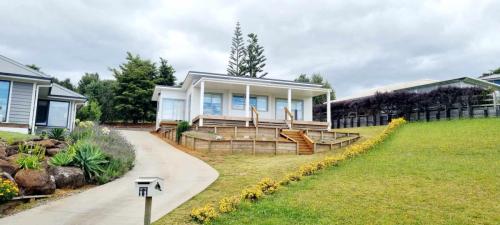2 bed, 1 bath & WC ( Kea plan 86m2) Monopitch with verandah