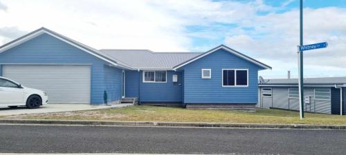 Gable roof, 3 bed, 2 bathrooms - 145m2 (The Gull Plan)