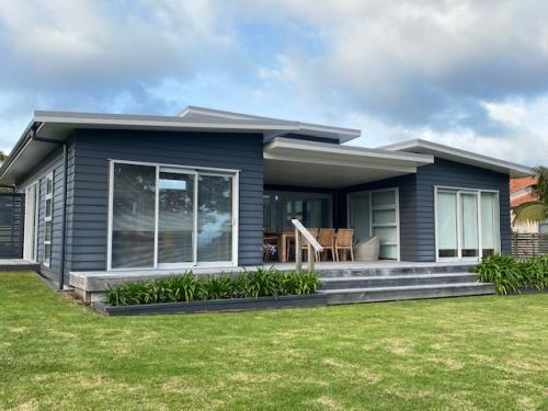 3 bed, 2 bath, covered deck - 133m2